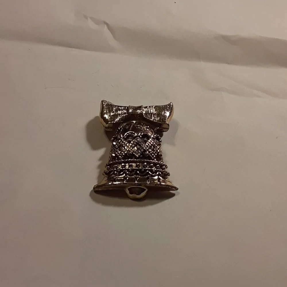 Silvertone Bell with Bow Brooch